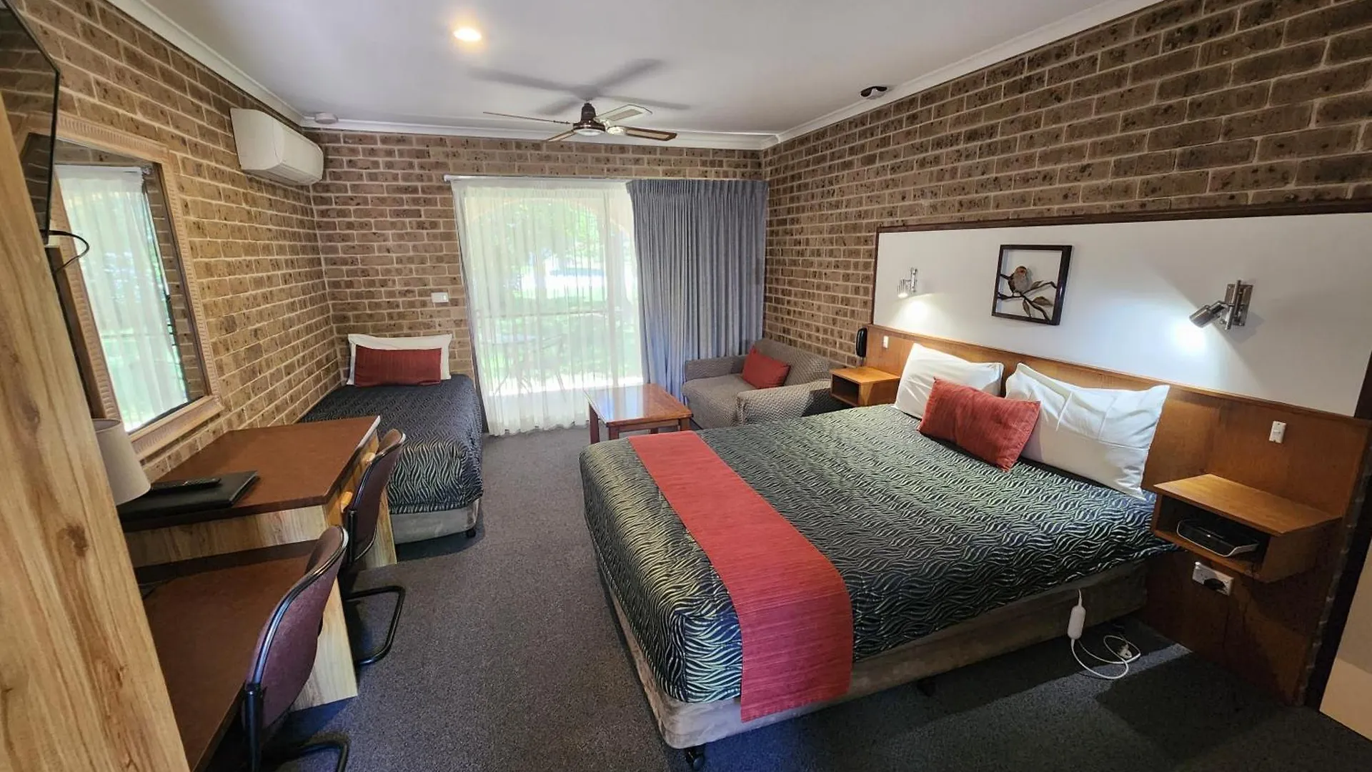 Idlewilde Town & Country Motor Inn Pambula 3*,