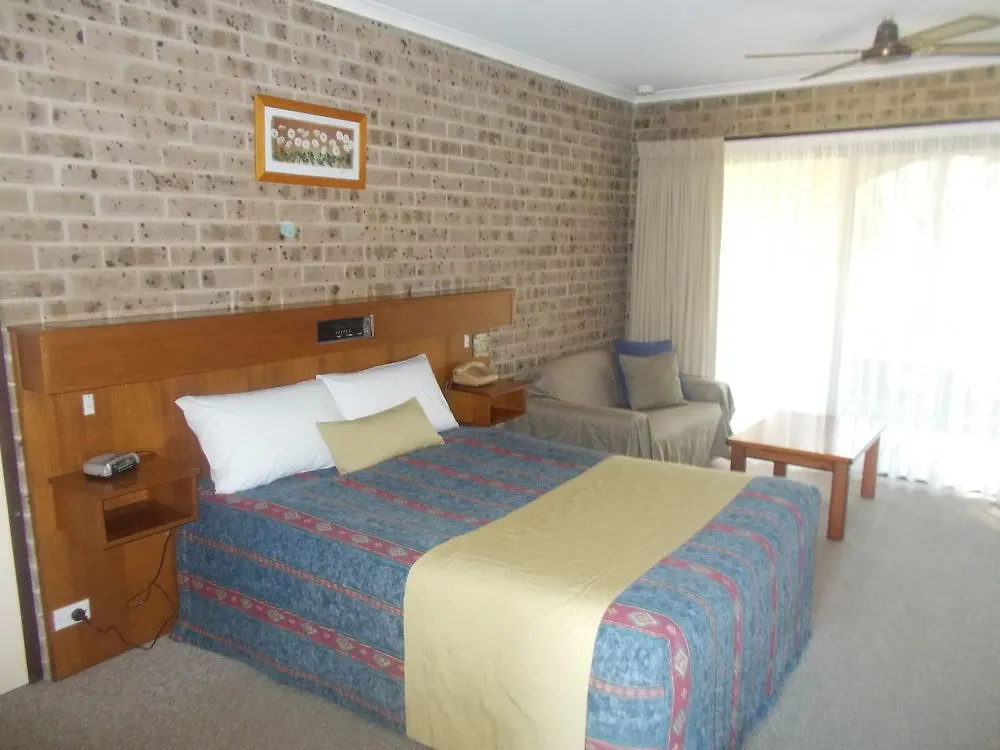 Idlewilde Town & Country Motor Inn Pambula 3*,  Avustralya